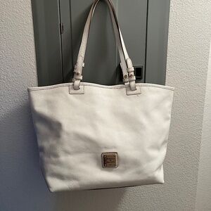 Dooney and Bourke Leather Medium Tote White BF365 WH